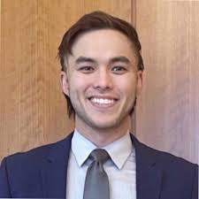 I am honored to have been invited to speak at the University of Oregon  School of Journalism and Communication J100 class. It was a pleasure  walking them through my college and post-college… |