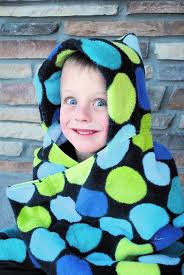 You can sew your own hooded bath towels for all the kids in your life! How To Make A Hooded Towel For Toddlers And Kids