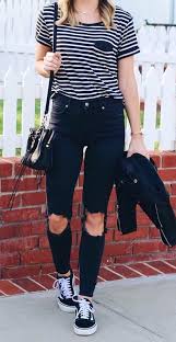 Black And White Striped T Shirt Outfit Fall Outfits Women S Black And White Striped Crew Neck T Shirt And Distress Black Je Outfits With Striped Shirts Jeans And T Shirt Outfit Shirt Outfit Summer