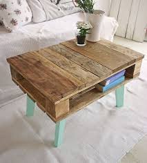 Couchtisch aus mdf in weiß matt lackiert, tischplatte aus weißem sicherheitsglas drehbar, fuß in edelstahloptik gebürstet, maße: Couchtische Stilmobel Upcycling Couchtisch Shabby Ein Designerstuck Von Zuckerholz Bei Dawanda Couchtisch Shabby Couchtisch Sofa Tisch