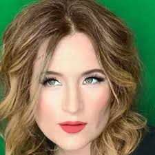 Amy Alligood's Instagram, Twitter & Facebook