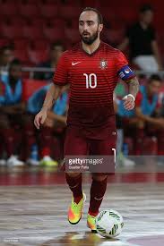 A seleção portuguesa de futebol é a equipa nacional de portugal e representa o país nas competições internacionais de futebol. Portugalos Ricardinho In Action During The Futsal International Friendly Match Between Portugal And Morocco At Pa Jogadores De Futebol Esportes Dicas De Treino