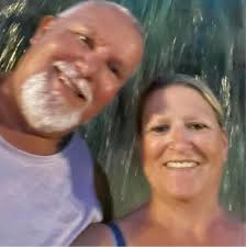 What is the best tour to see the horses with a 2 year old