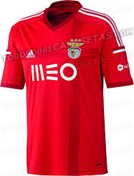 Fora De Jogo Imagens A Nova Camisola Do Benfica Para 2014 2015 Camisola Camisas De Futebol Camiseta