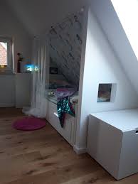 Bettnische Unter Der Dachschrage Fur Unsere Tochter Mit Trockenbauwand Mit Guckloch Bettnische Trockenbauwand Bett Unter Dachschrage