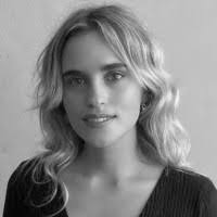 100+ profils pour “Macarena”