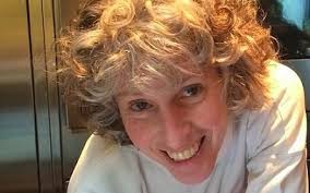 Lesa Morrison's Instagram, Twitter & Facebook