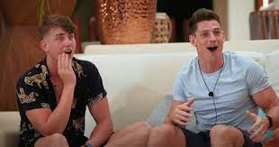 Too Hot To Handle On Netflix Is The Juciest Mix Of Survivor Love Island Netflix Love Island New Shows