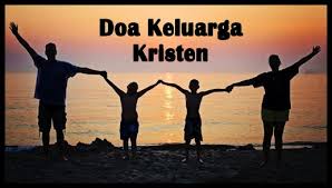 Mendoakan diri sendiri terlebih dahulu merupakan hal yang wajib dilakukan sebelum memohon doa untuk anggota keluarga seperti anak, suami atau istri, orang tua ataupun orang lain. Doa Kristen Untuk Keluarga Dari Orang Tua Untuk Anaknya Yosefpedia Com