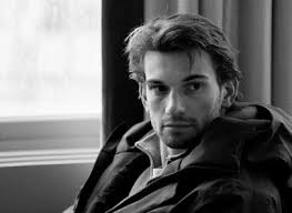 Signe lever midt i drømmen på Tjøme