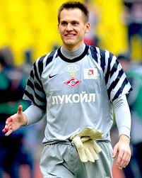 Dinamo kiev teknik direktörü sergiy rebrov, kırmızı kart oldu. Artem Rebrov