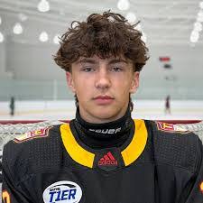 Derek Crouch's Instagram, Twitter & Facebook