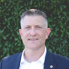 Lloyd Murphy's Instagram, Twitter & Facebook