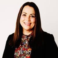 Lori Dykstra's Instagram, Twitter & Facebook