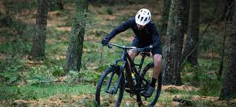 All visor helmets are suitable for spectacle wearers! Why Don T Road Bike Helmets Have Visors 2 Super Simple Reasons Multisport Mojo