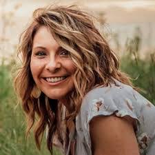 Kristen Reese's Instagram, Twitter & Facebook