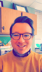 Kevin Farrell's Instagram, Twitter & Facebook