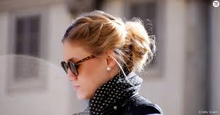 Mais pas de panique, on vous apprend en tuto à réaliser un chignon chic et facile à faire en moins de 5 minutes. Chignon Flou 10 Idees De Chignons Coiffes Decoiffes Terrafemina