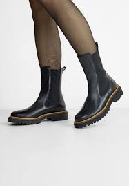 Pašreizējā paul green kolekcija about you bezmaksas piegāde iegāde ar apmaksu preču saņemšanas brīdī bezmaksas atgriešana. Paul Green Ankle Boots Schwarz 007 Black Zalando De