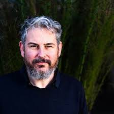 Steve Carr's Instagram, Twitter & Facebook