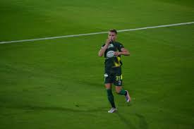 Según lo que informó martín costa en tnt sports, el representante christian bragarnik ofreció a braian romero a boca, pero el xeneize no lo quiso contratar la incorporación de braian romero comenzó a dar resultados positivos en river. Bombazo Braian Romero Puede Ir A Boca Soy Del Rojo