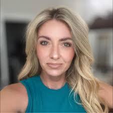 Stephanie Biggers's Instagram, Twitter & Facebook