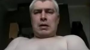 Гена горин дрочит на камеру