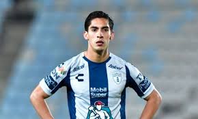 Erick aguirre es un futbolista mexicano, juega como volante defensivo o volante izquierdo y su actual equipo es el pachuca de la liga mx. La Negociacion Entre Pachuca Y Chivas Por Erick Aguirre No Llego A Buen Puerto