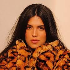 Em alta no Flamengo, zagueiro Fabrício Bruno vive casamento feliz com bela  dentista