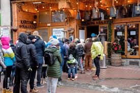 24.02.2009 otwarcie restauracji akropol na placu solnym przy wrocławskim rynku. Zakopane Kolejka Do Restauracji Na Krupowkach