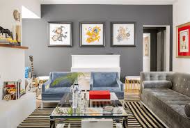 Paint your walls in a darker shade of beige and leave the lighter shades for the furniture. 20 Ways To Decorate With Gray In The Living Room