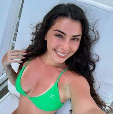 Miranda Marie - Free sexy pics, galleries & more at Babepedia