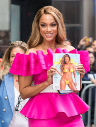 Her father, don banks, was a computer consultant and her mother, carolyn, was a medical photographer. Tyra Banks Came Out Of Retirement To Be On The Cover Of The 2019 Sports Illustrated Swimsuit Issue Glamour