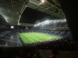 Once in porto you'll want to take the metro as the stadium has it's very own metro station called estádio do dragão. Estadio Do Dragao Football Stadiums Wiki