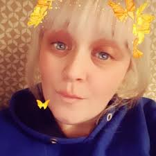 ♥Linzi carr♥ (@LinziC1983)