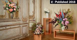 The bustle, the perfumes, the and if you would like to spend two inspirational days with me in paris, immersed in flowers and floral art , i have a very limited number of places. The Parisian Florists Disrupting Classic French Bouquets The New York Times