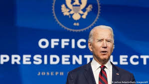 Последние твиты от joe biden (@joebiden). Bajden Trebuet Ot Trampa Nemedlenno Odobrit Paket Ekonomicheskoj Pomoshi Novosti Iz Germanii O Sobytiyah V Mire Dw 26 12 2020
