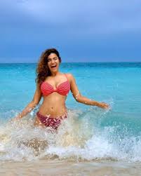 She was born on november 7, 1981, in puttur, mangaluru, karnataka. Zp2j7httduwymm