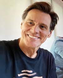 Jim Carrey | Where are you from? 😊🌎 . . . #jimcarrey #selfie #fanpage |  Instagram