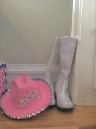 Maybe you would like to learn more about one of these? Pinterest Goldenxlauryn Not My Pic Pink Cowboy Hat Cowgirl Aesthetic Pink Cowgirl