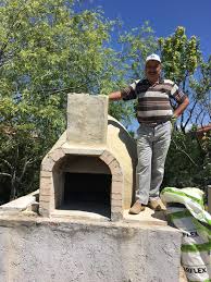 Şömine 1500 fahrenheit sıcaklığa ulaşabilir. Tas Firini Yapimi