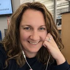 Susie Lopes's Instagram, Twitter & Facebook