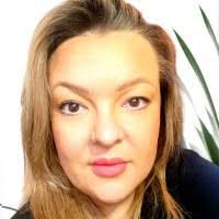 Holly Cruise's Instagram, Twitter & Facebook