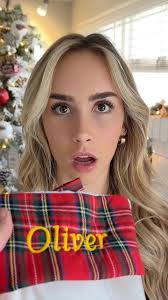 3 easy ways to make her Christmas 🎁 , •, •, #dogs #christmas #holidays  #presents #holidayseason #dogsofinstagram #dogmom #girlandadoodle  #dogowners #oliver #lovehim #goldendoodle #doggosofinsta ...