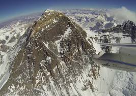 Motor Glider Rides Himalayan Waves Aopa