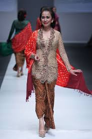 Anne Avantie Model Baju Wanita Desain Blus Wanita