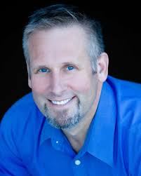 Dean Vickers's Instagram, Twitter & Facebook