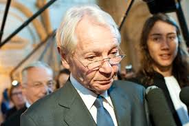 Fue elegido diputado el 16 de junio de 2002 en la circunscripción de eure. Francois Debre Le Fils Maudit