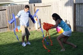 Minute To Win It Party The Picky Apple Couple Party Games Minute To Win It Minute To Win It Games