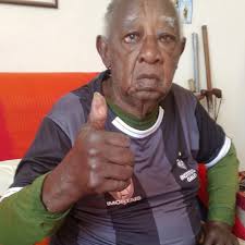 Visita do nosso amigo Roberto Pedrosa , e sua sobrinha Júlia que veio  conhecer a história Ubaldo Miranda .